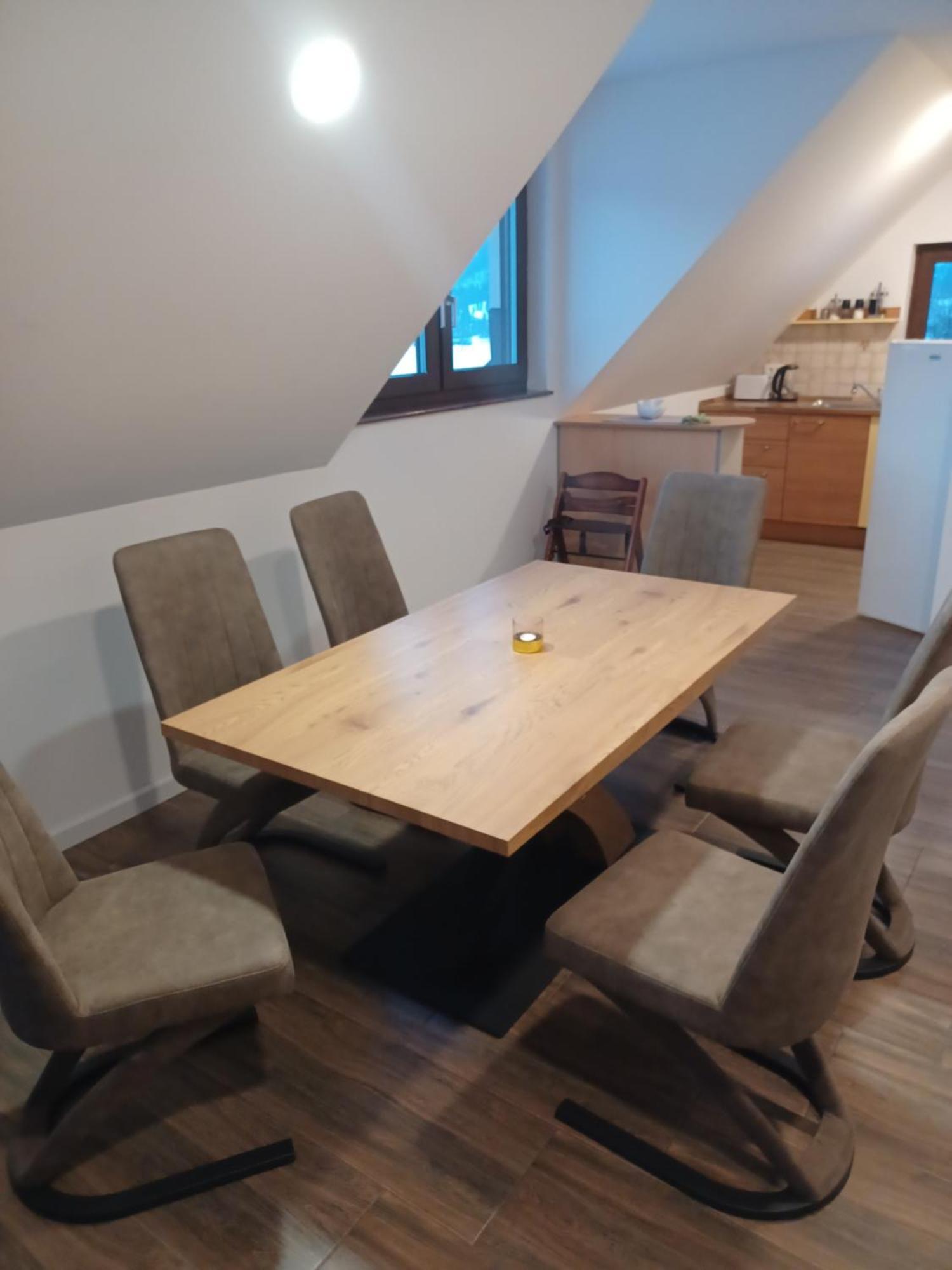 Jezero Apartment *
